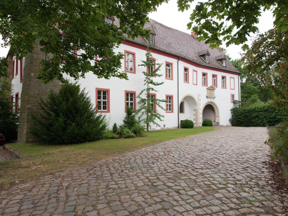 Vintage Apartment in Arzberg Triestewitz with Terrace Exterior foto