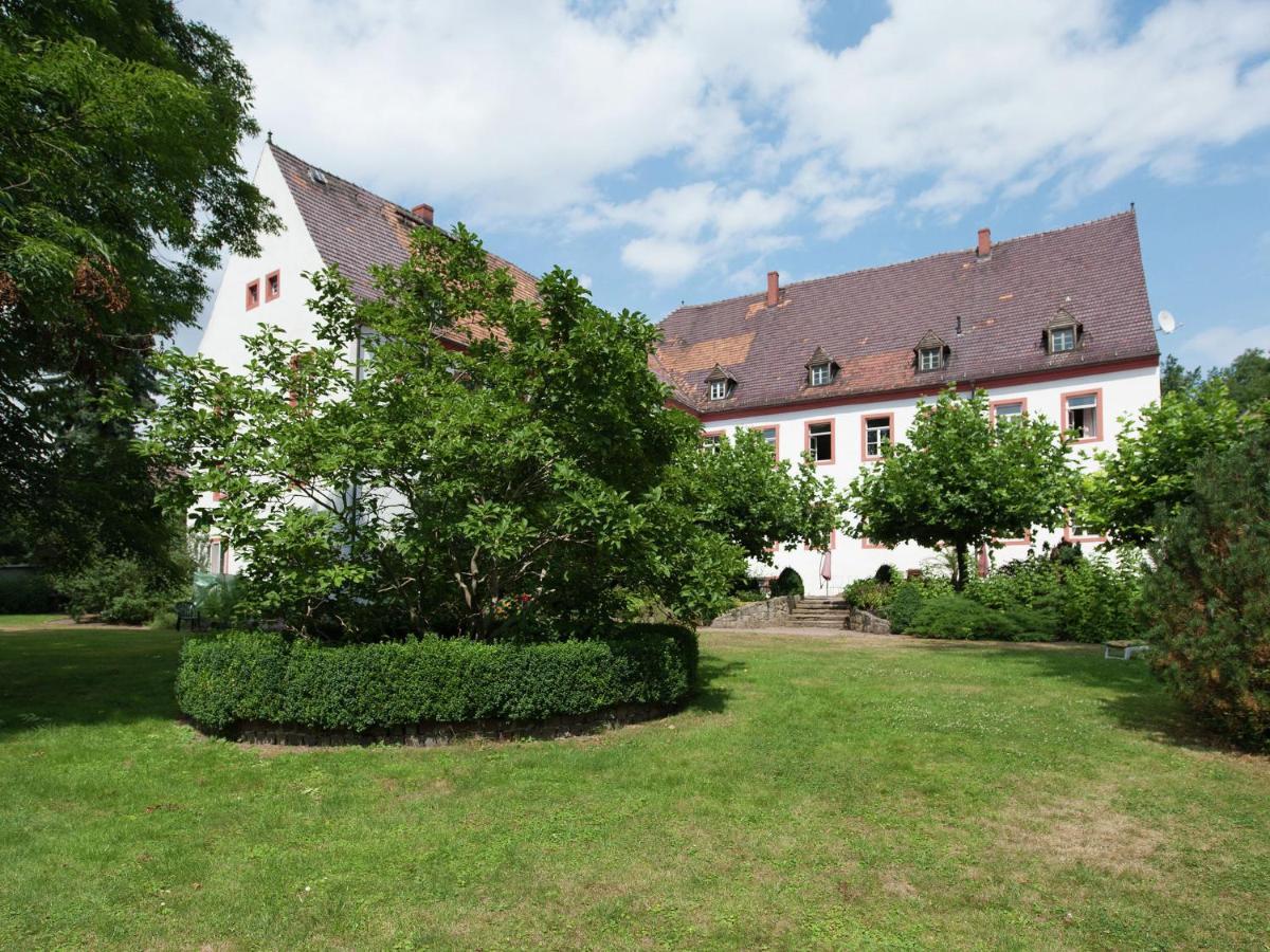 Vintage Apartment in Arzberg Triestewitz with Terrace Exterior foto