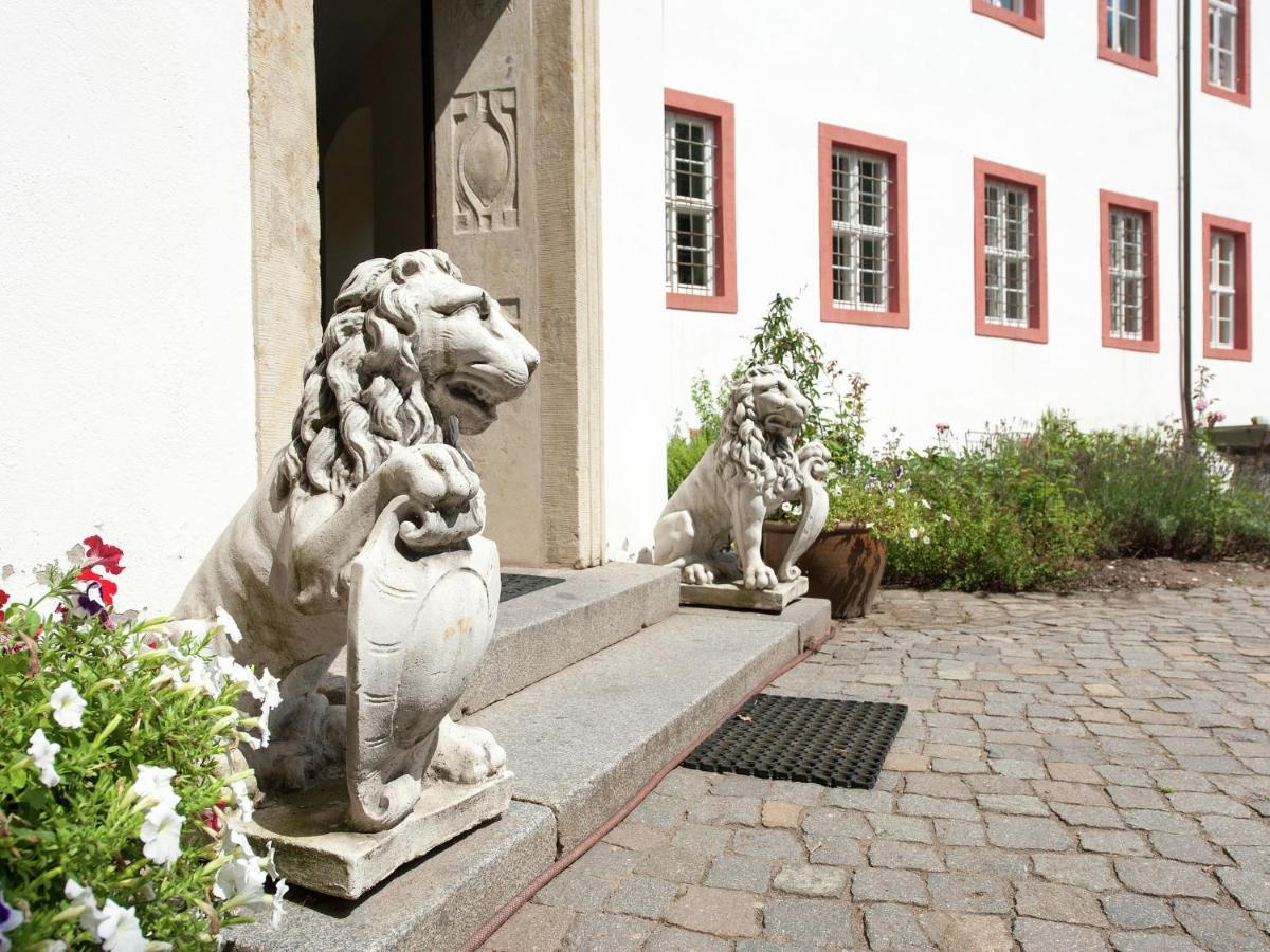 Vintage Apartment in Arzberg Triestewitz with Terrace Exterior foto