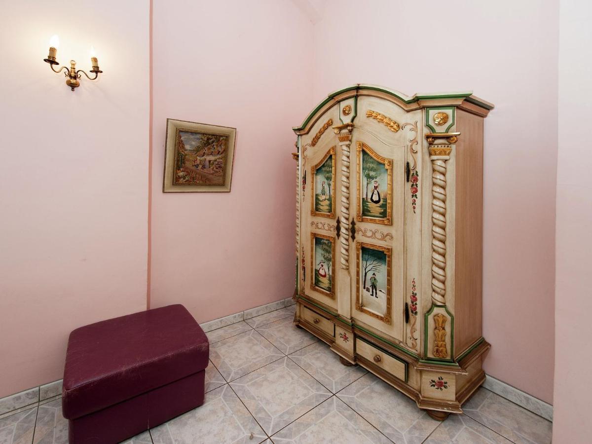 Vintage Apartment in Arzberg Triestewitz with Terrace Exterior foto