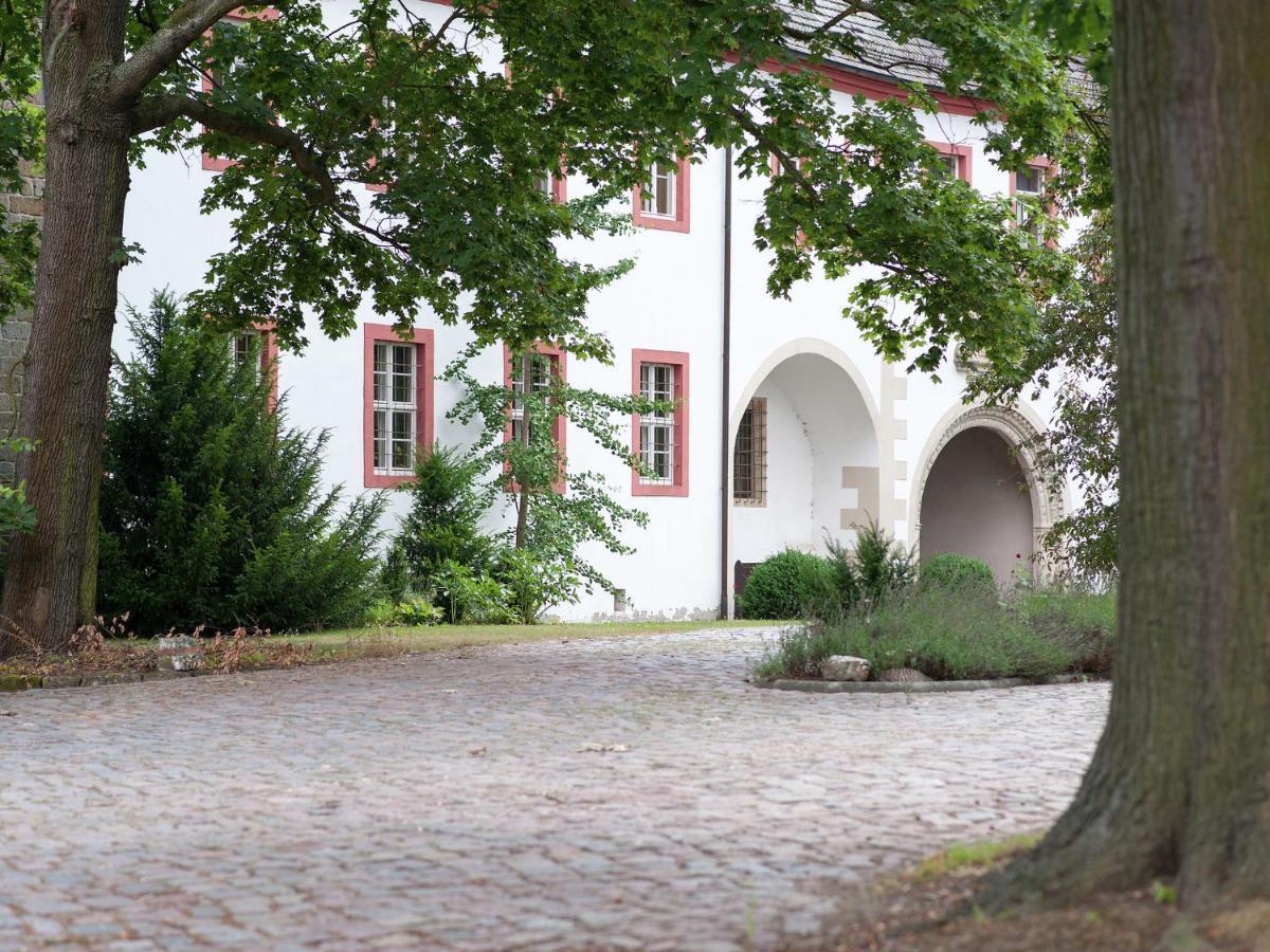 Vintage Apartment in Arzberg Triestewitz with Terrace Exterior foto